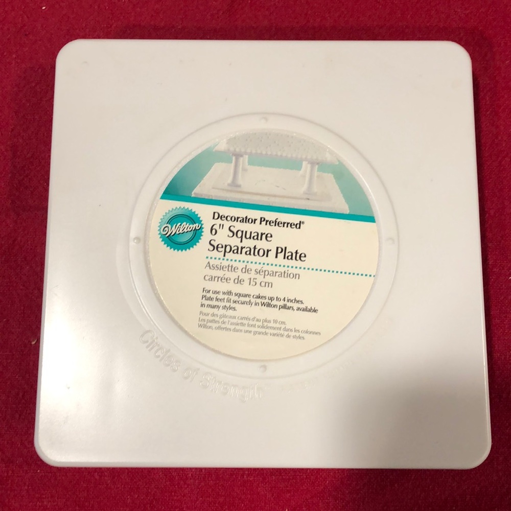 NWT 6-8-10 inch Wilton square plate